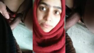 Cowok Lahore ngentot memek botak pacar Hijabinya dalam adegan seks Pakistan