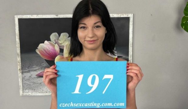 Nessie Blue, gadis Ceko panas, bikin pria tegang maksimal saat audisi casting