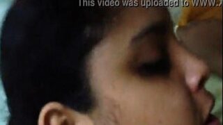 Video panas bhabhi montok yang bocor di internet
