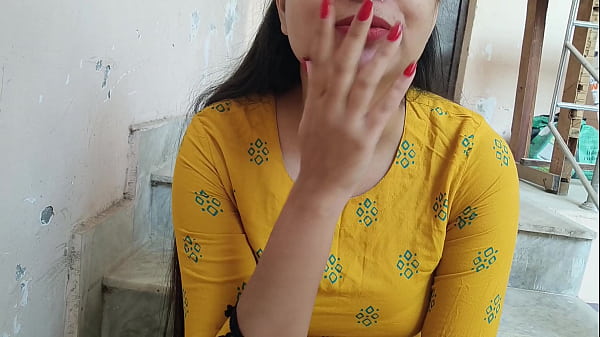 Ibu tiri yang pengertian menunjukkan betapa cintanya padanya dalam permainan peran POV Hindi