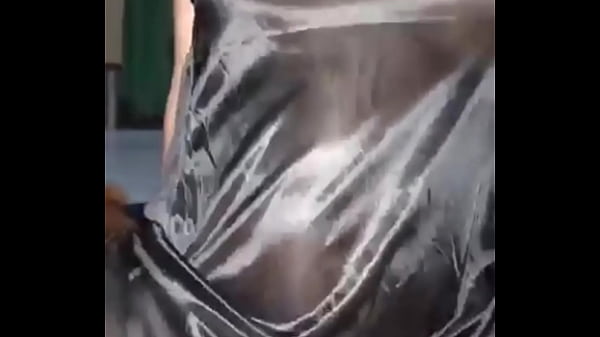 Video panas Indonesia, adegan ranjang dengan cewek montok toge besar mulus