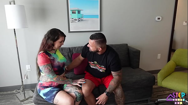 Neveah Rose Menggila dengan Saudara Tirinya