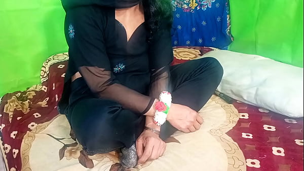 Bhabhi Muslim Berjilbab Dihardcore Anal Kasar oleh Kontol Devar India, Doggystyle Anus Terkoyak