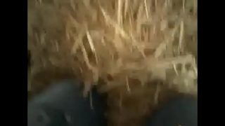 Sandra Zemanova Berdandan dengan Gaun Arab yang Menggoda