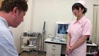 Perawat Jepang Berpayudara Besar Digoda Pasien untuk Creampie Fuck dalam Film Porno JAV Tanpa Sensor
