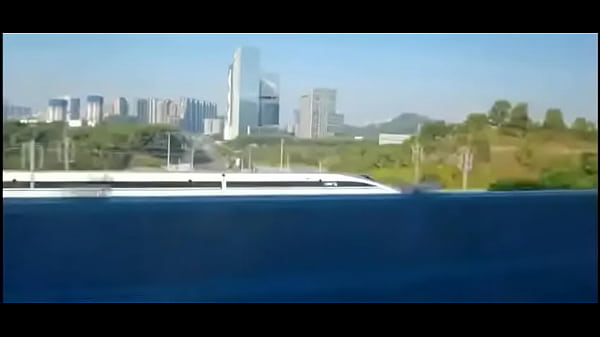 极速狂飙 中国高铁带你体验血脉贲张的视觉盛宴