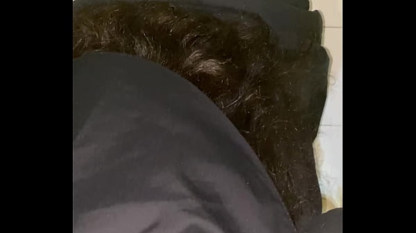 Sekretaris Berhijab Arab yang Seksi Digencet di Kamar Mandi Kantor