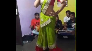 Desi bhabhi yang menggoda dan penuh gairah