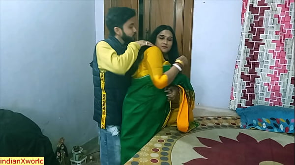 Gadis India panas bercinta dengan teman-teman dalam webseries seksi video Hindi jernih
