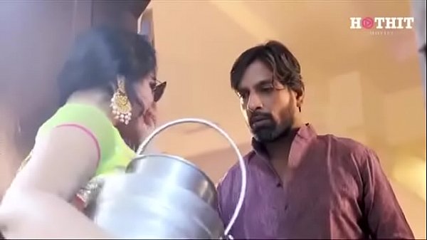 Desi Bhabhi nungging dengan liar