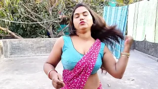 Outdor video.I met a girl in an auto and took her home to work at a beauty parlor and fucked her.