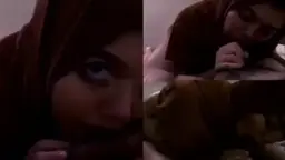 Gadis Berhijab Cokelat yang Menggoda dengan Sepongannya
