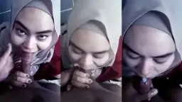 Gadis Berhijab Rekan Kerja yang Menggoda