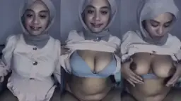 Hijab Jilbab Abu Pamer Payudara Besar Montok