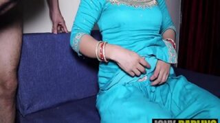 Ibu India Tua Gatal Mesum dengan Anak Kandungnya yang Gagah