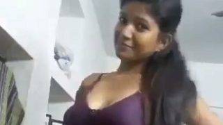 Video Mesum Sendiri Gadis India yang Menggoda