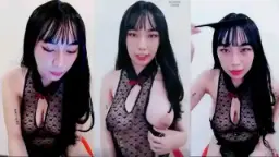 Video Panas Cici dengan Kostum Ivy yang Menggoda