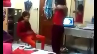 Garam Masti: Hostel Ke Andar Ka Maza