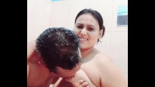 Bercinta Liar di Kamar Mandi Desi