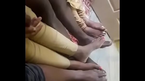 Pasangan Swinger Desi Janvi Bercinta Liar di Video MP4