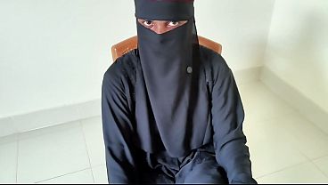 Gadis berhijab panas bercinta liar di ranjang kamarku