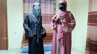 Adik Tiri Berhijab Menggoda, Ingin Merasakan Batang Besar Kakak Masuk ke Lubang Mungilnya