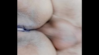 نيك طيز القحبة الملتهبة اللي عايزة تتناك من خرمها و استمع لصوتها و كلامها