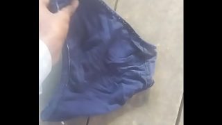 Desi Bibi Montok dan Seksi yang Menggoda