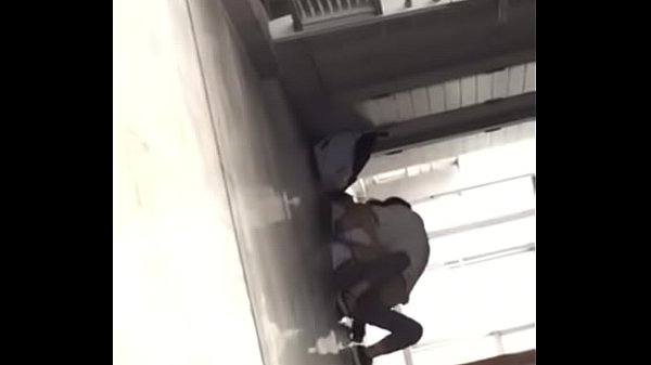 华师走廊激情碰撞，欲火难耐的缠绵之夜