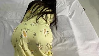 Saat tukang susu menagih bayaran, nyonya telanjang dan menyerahkan pantatnya untuk ditusuk (SEKS ANAL)