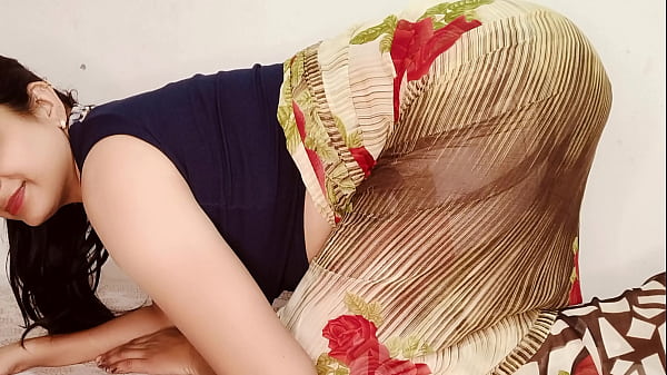 मकान मालिक ने कर्ज़ के बहाने उस मोटे स्तनों वाली कामवाली को ज़ोरदार चोदा