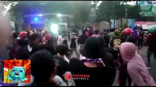 Baku Hantam di Tribun: Persik vs PSIM, Adu Panas Suporter yang Menggoda