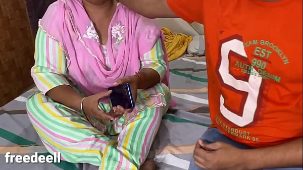 Pati ke dost ne chod dala biwi ko zor se