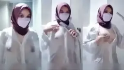 Camilla Berhijab Basah Menggoda
