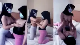 Dua Cewek Berjilbab Main Payudara dengan Penuh Nafsu