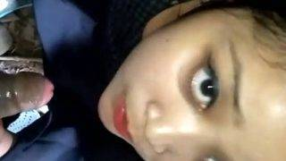 Gadis kantoran imut ngentot di halaman belakang