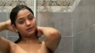 Video mandi gadis remaja Pakistan bocor ke publik