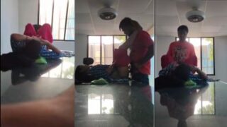 Video panas di kantor, pria ngentot rekan kerjanya di atas meja