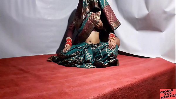 Ibu Tiri India Selatan dan Anak Tirinya Bercinta di Hari Ulang Tahun Pernikahannya Bagian 1