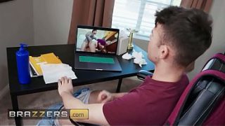 Jauhkan Dirimu dari Teman Sekamarku yang Gila Seks, Jazz Sang Kuda Jantan / Brazzers / Masukkan Kode XVPROMO di Situs Resmi untuk Diskon