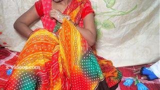 गरमा-गरम देसी बीबी की रसीली चुदाई, हिंदी में गंदी आवाज़ के साथ