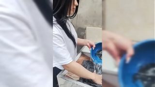 Membujuk sepupu tiriku untuk bercinta denganku