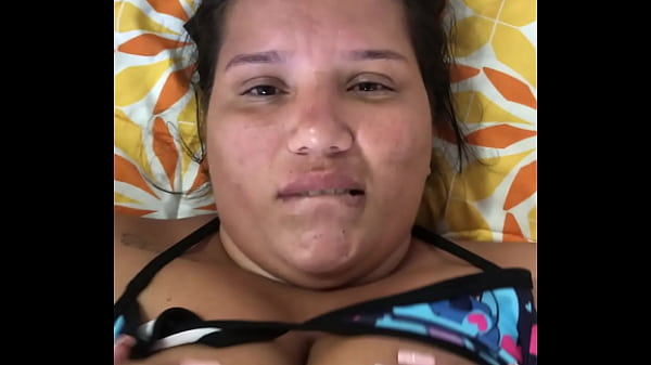 Hijastro yang nakal menggodaku di rumah saat ayahnya pergi