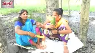 गाँव की महिलाएं अपनी प्यास बुझाने के लिए क्या इस्तेमाल करती हैं, उन्होंने खुद बताया