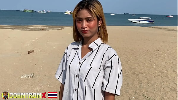 POV: Mainin Cewek Asia Amatir Imut Sampai Keluar di Dalam