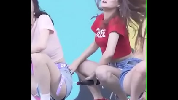 Rekaman Kamera Penggemar Seksi Seung Ha yang Membuatmu Tak Bisa Berhenti Menonton