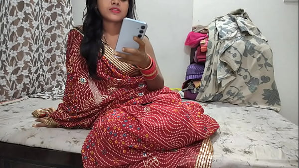 Desi bhabhi panas menggila dengan devar di ranjang