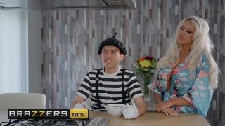 Ibu-ibu Haus Doyan Dihajar Gede – Brooklyn Blue dan Jordi El Polla – Adu Mekanik Ranjang – Brazzers