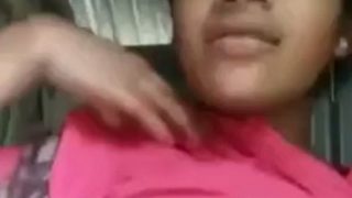 Foto telanjang diri sendiri wanita Bengali yang menggoda