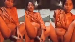 Gadis India dari Patna merekam aksi mesra dirinya sendiri